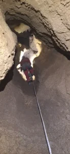 jama ima preko 20 m dubine